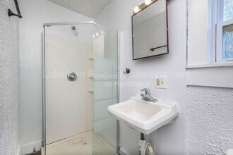 719 Davis St in Kalamazoo, MI - Building Photo - Building Photo