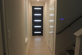 1204 Highland Vineyard Ln in Houston, TX - Building Photo - Building Photo