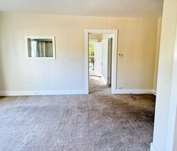 2386 I St in Petaluma, CA - Building Photo - Building Photo