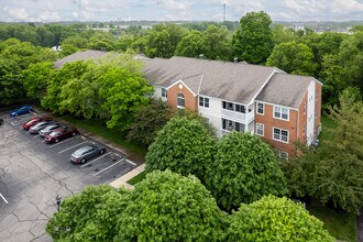 The Reserves of Saddlebrook Condos in Florence, KY - Foto de edificio - Building Photo