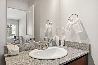 205 Tiliwa Ct in Central, SC - Building Photo - Building Photo