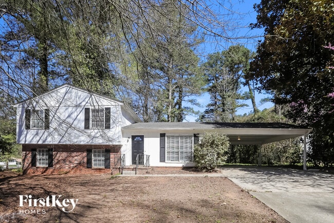 property at 8822 Ashwood Dr