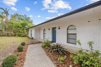 11218 Creek View Dr in Riverview, FL - Building Photo - Building Photo