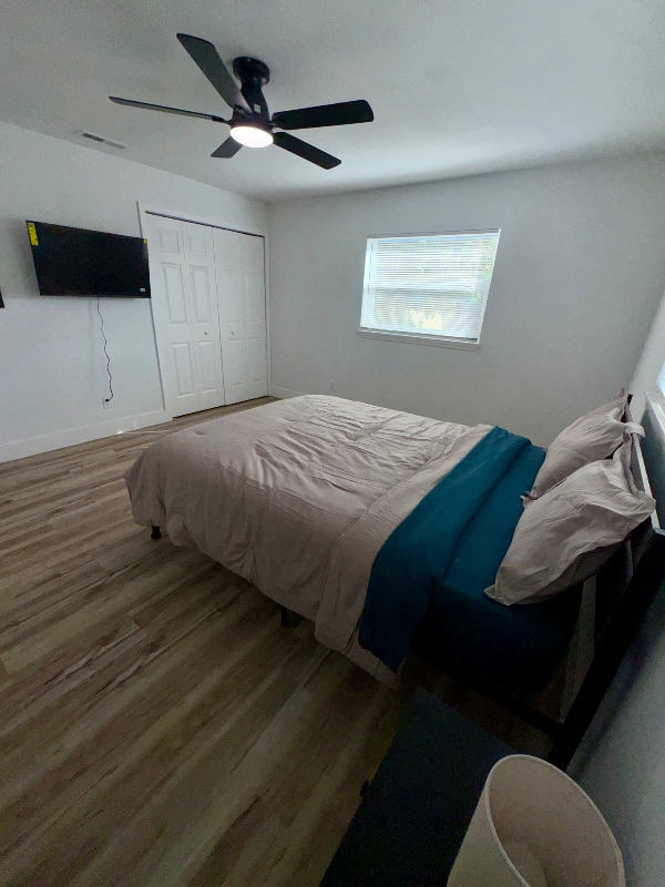 1001 S Dollins Ave in Orlando, FL - Building Photo - Building Photo