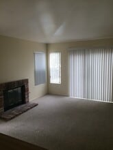 779 Brookstone Rd, Unit 779 Brookstone Rd. #203 in Chula Vista, CA - Building Photo - Building Photo