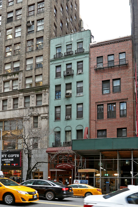 117 W 57th St in New York, NY - Foto de edificio