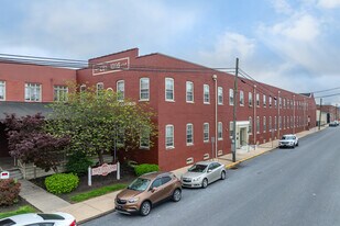 New Holland Apartments in New Holland, PA - Building Photo