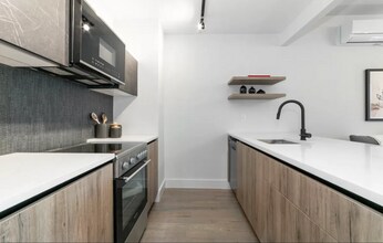 885 Rogers Ave in Brooklyn, NY - Building Photo - Building Photo