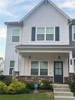 1971 Drew Dr in Atlanta, GA - Building Photo