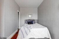 3104 Cliftmont Ave photo'