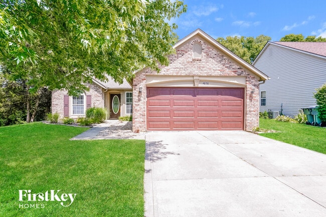 property at 4878 Oakleigh Pkwy