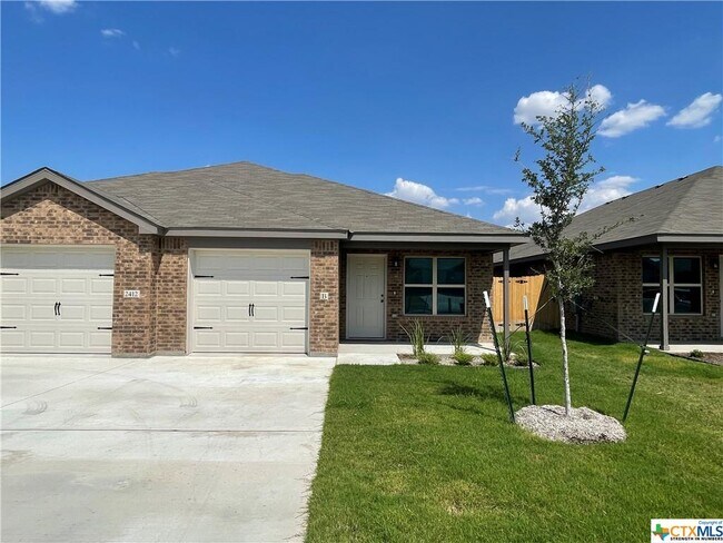 2412 Duntov Dr photo'