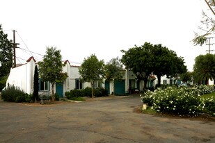 Peppertree Point Apartments in Jurupa Valley, CA - Building Photo