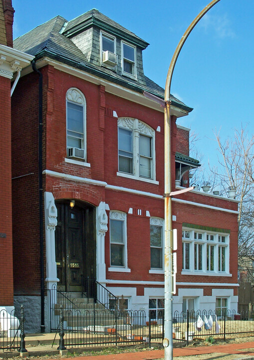 1515 Bremen Ave in St. Louis, MO - Foto de edificio