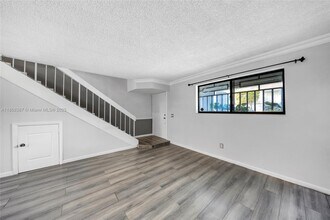 5511 W 22nd Ct in Hialeah, FL - Building Photo - Building Photo