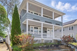 68 Burnside St in Cranston, RI - Building Photo - Building Photo