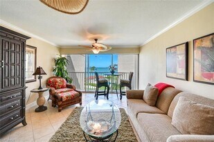 25850 Hickory Blvd in Bonita Springs, FL - Building Photo