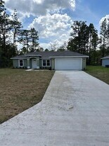 1522 W Barlow Pl in Dunnellon, FL - Building Photo