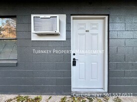 100 Caruthers St in McRae, AR - Building Photo