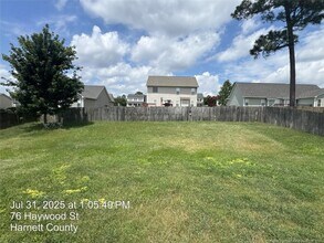 76 Haywood St in Spring Lake, NC - Building Photo - Building Photo
