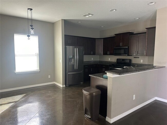 2893 Whispering Trails Dr in Winter Haven, FL - Building Photo - Building Photo