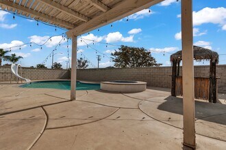 952 E Cottonwood St in Ontario, CA - Building Photo - Building Photo