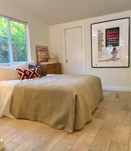42 Adeline Way in Healdsburg, CA - Foto de edificio - Building Photo