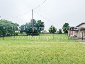 107 Sunny Ln in Waxahachie, TX - Building Photo - Building Photo