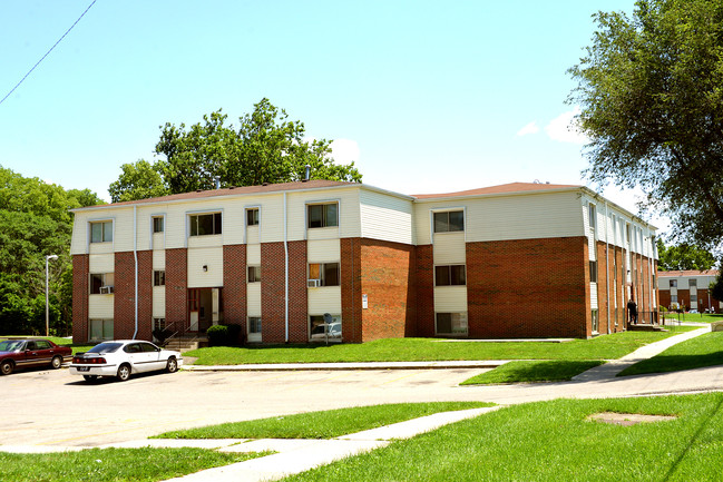 Western Manor Apartments