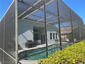 6773 Southern Oak Ct in Naples, FL - Building Photo - Building Photo