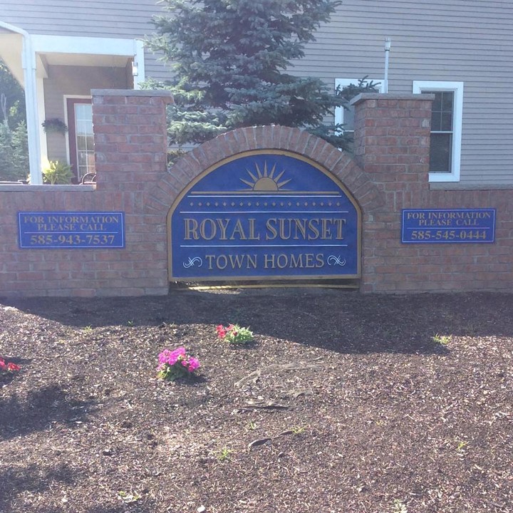 689 Royal Sunset Dr, Unit 318BB in Webster, NY - Building Photo