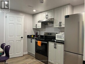 293 Dunforest Ave in Toronto, ON - Building Photo - Building Photo