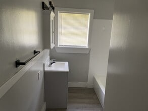 138 Del Rio St in Jackson, MS - Building Photo - Building Photo