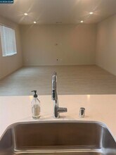 4202 Markovich Ct in Richmond, CA - Foto de edificio - Building Photo