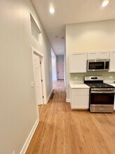 825 W Armitage Ave in Chicago, IL - Building Photo - Building Photo