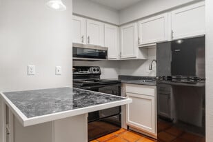 Santa Fe Suites in Santa Fe, NM - Building Photo