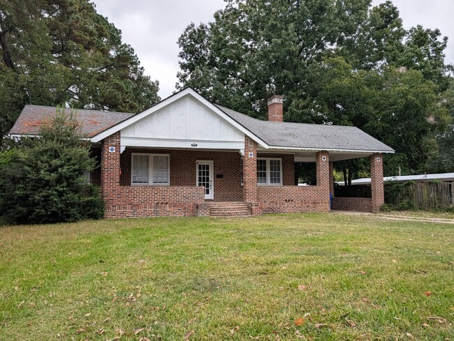 property at 604 Vance St NE