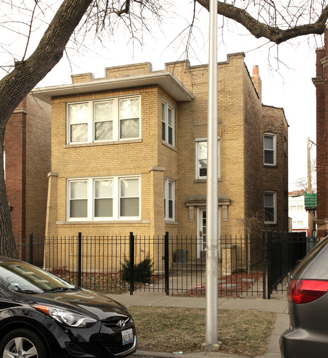 6218 N Oakley Ave in Chicago, IL - Building Photo - Building Photo