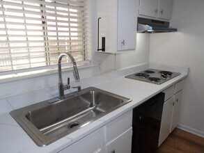 4319 Buena Vista St, Unit 4 in Dallas, TX - Building Photo - Building Photo
