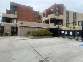 7826 Topanga Canyon Blvd, Unit 226 in Canoga Park, CA - Building Photo