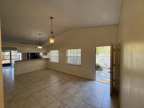 945 Burlwood St in Brandon, FL - Building Photo - Building Photo