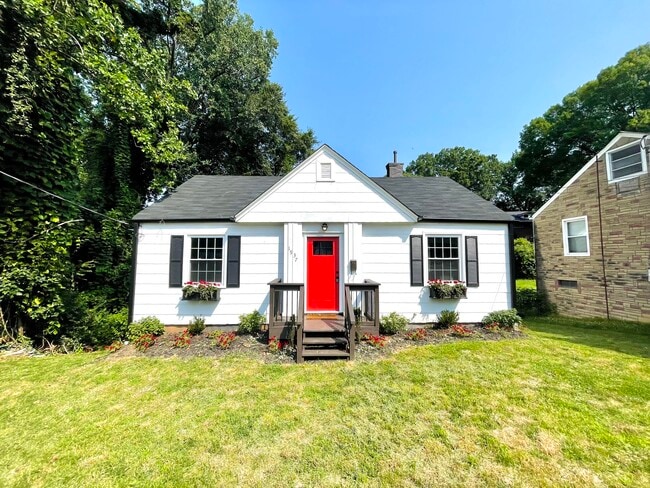 property at 1937 Hinshaw Ave