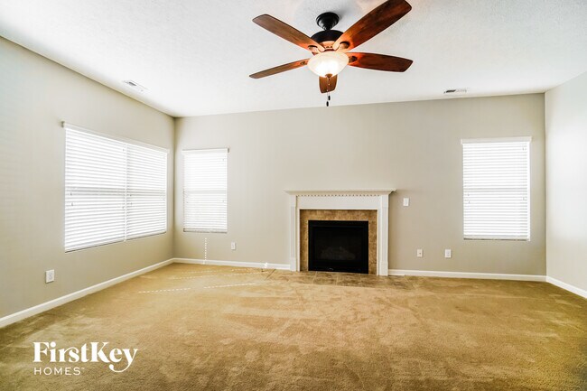 1083 Ashcraft Ave in Columbus, OH - Foto de edificio - Building Photo