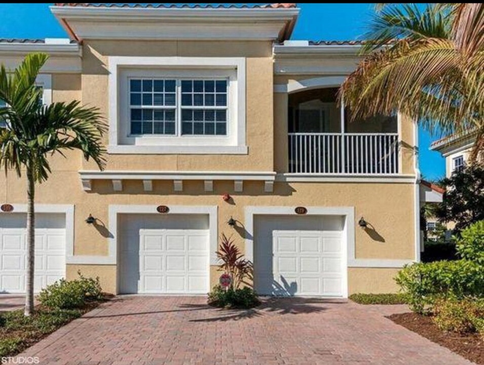 127 Explorer Dr, Unit 127 Explorer Dr in Osprey, FL - Foto de edificio