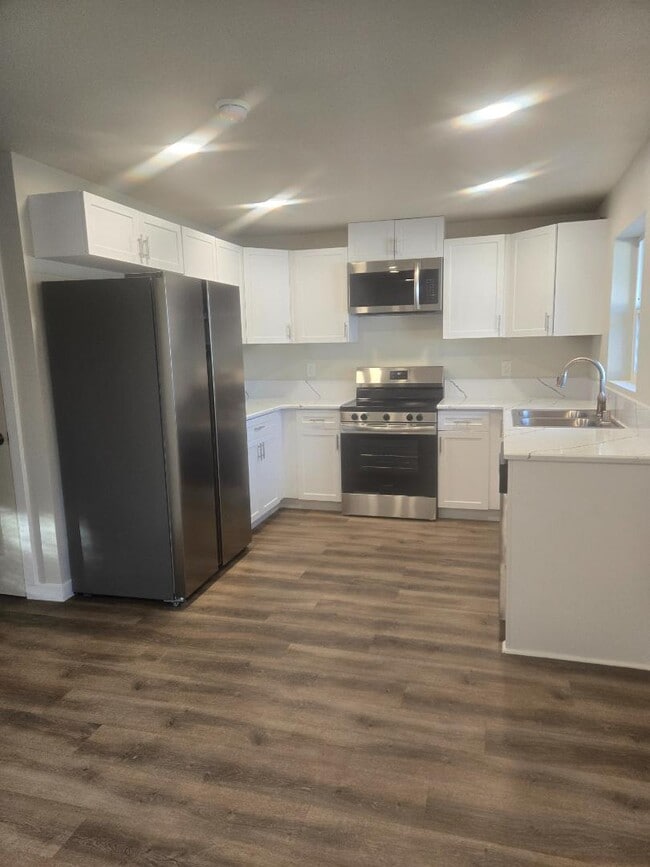 property at 107 Bush St