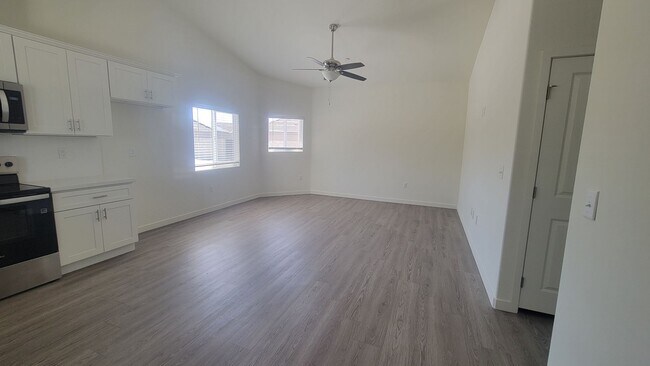 5005 Poppyseed St-Unit -5005 Poppyseed St Unit A in Bakersfield, CA - Building Photo - Building Photo