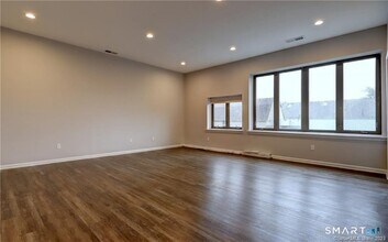 91 Stowe Ave in Milford, CT - Building Photo - Building Photo