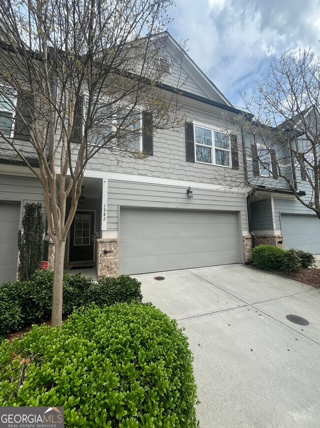 1342 Heights Park Dr in Atlanta, GA - Building Photo - Building Photo