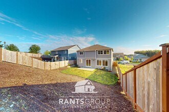 9727 9th Ave SE in Lacey, WA - Building Photo - Building Photo