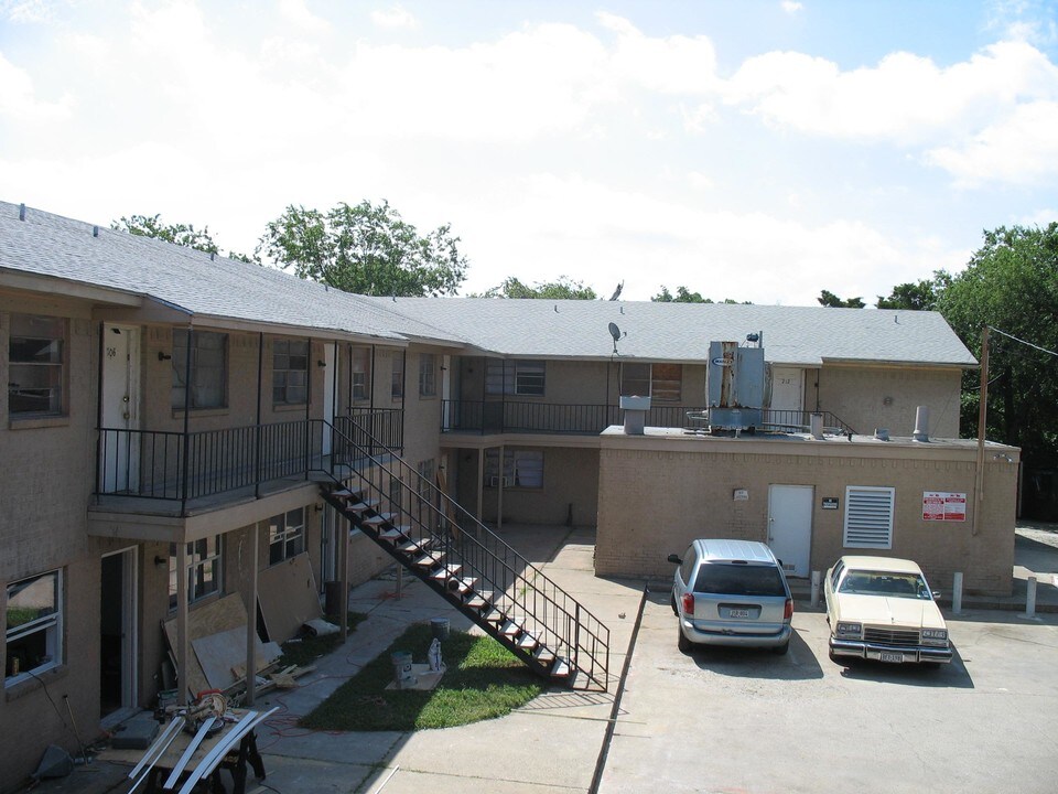 Ann Avenue Apartments in Dallas, TX - Building Photo